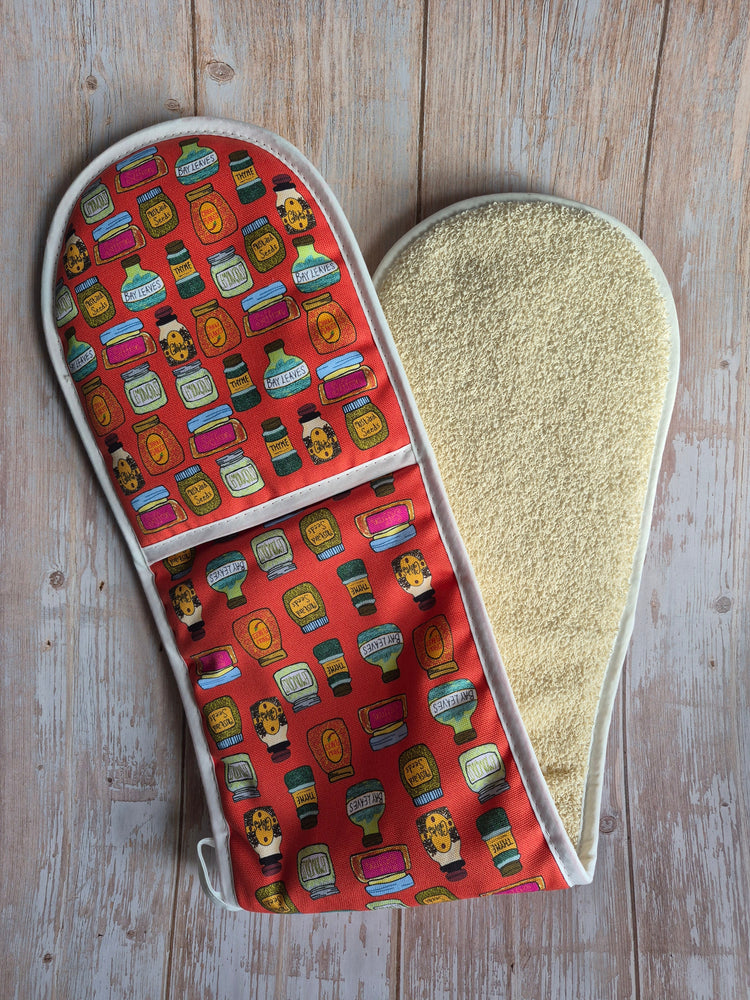 Homeware gifts – colourful aprons, oven gloves and tea towels