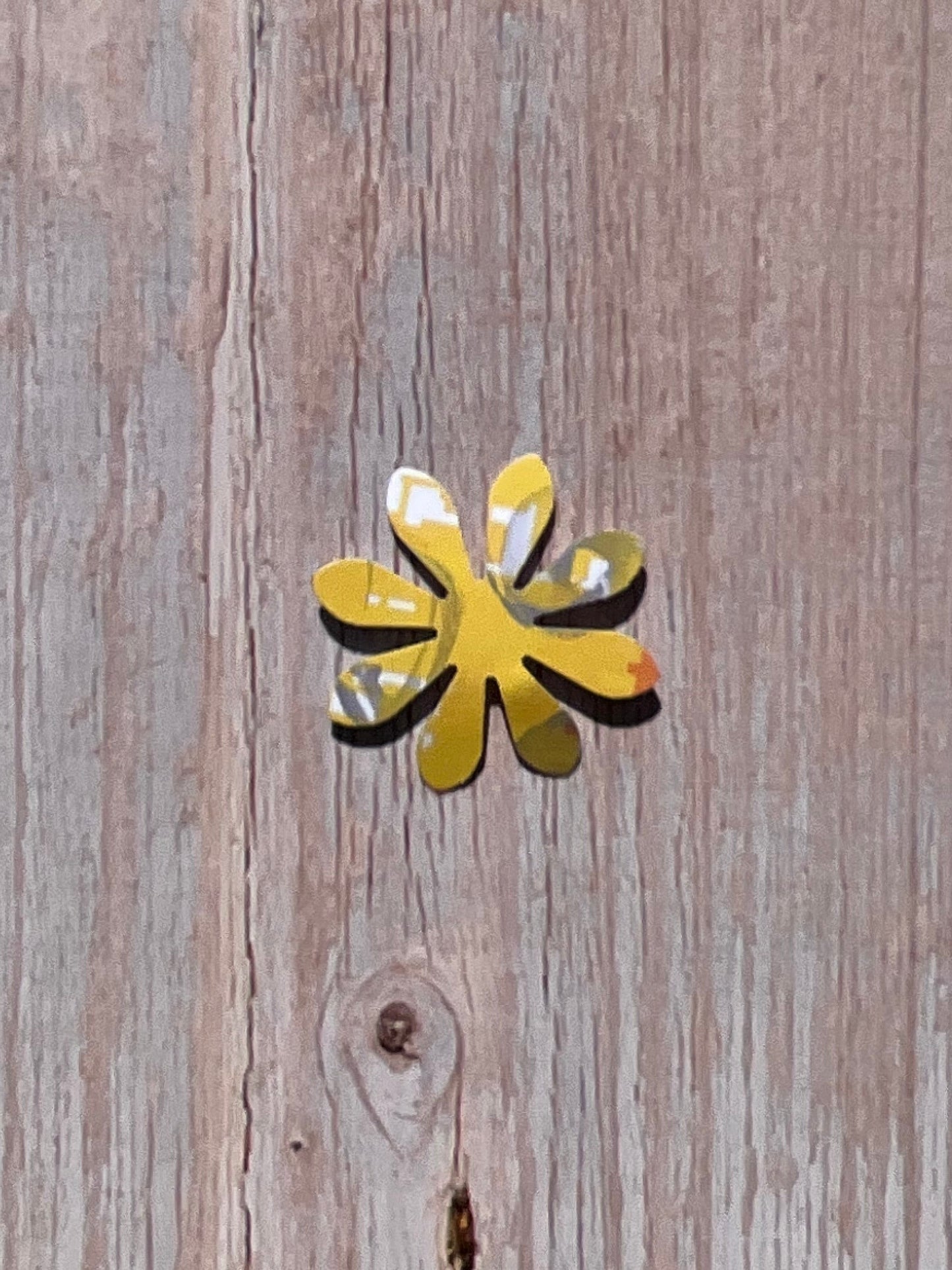 Yellow and grey daisy flower vinyl sticker